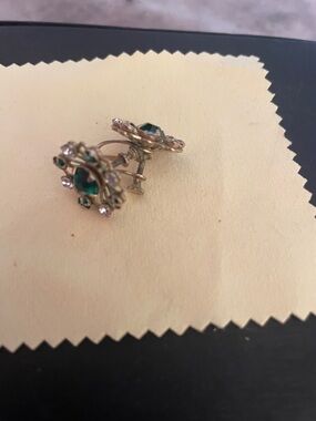 Vintage-Inspired Green Crystal Screw-Back Earrings